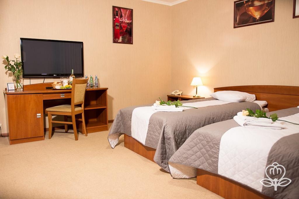 L'Ascada Hotel Srem Bagian luar foto